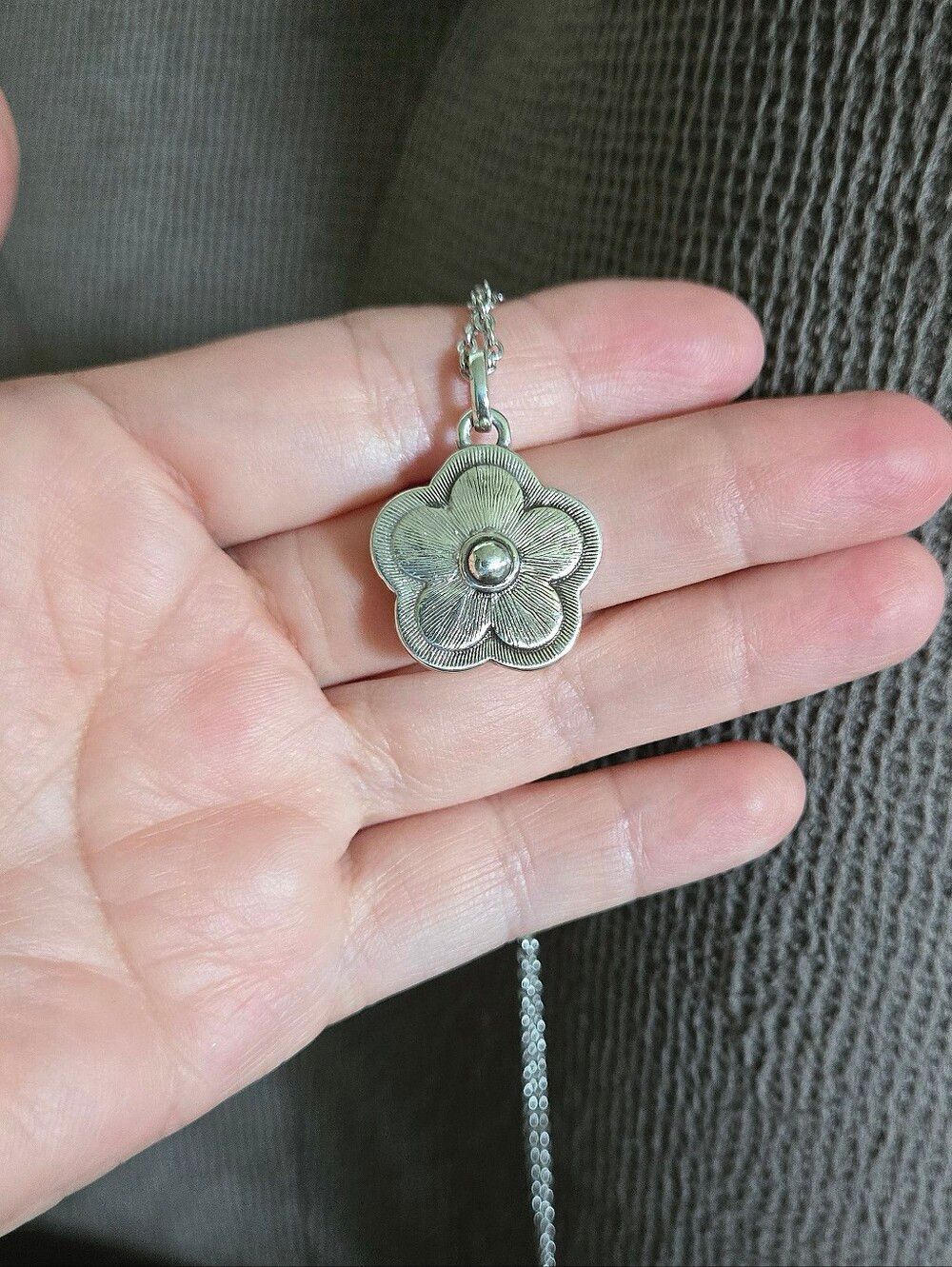 Brighton "Dazzling Love"♥️ White Flower🌸 Pendant Necklace - NWT - Picture 4 of 16